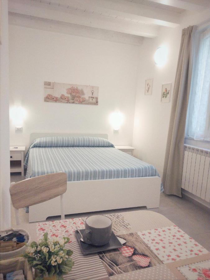 B&B Il Lupo E La Quercia Castelnuovo Magra Εξωτερικό φωτογραφία